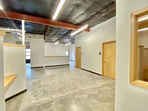 217 N Rupert St, Fort Worth, TX for lease Interior Photo- Image 1 of 5