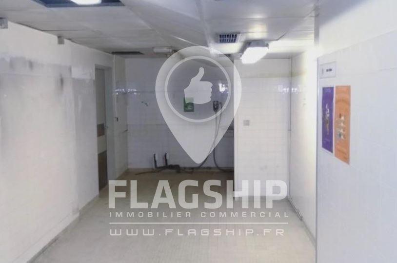 Retail in Aubervilliers for lease - Building Photo - Image 3 of 5