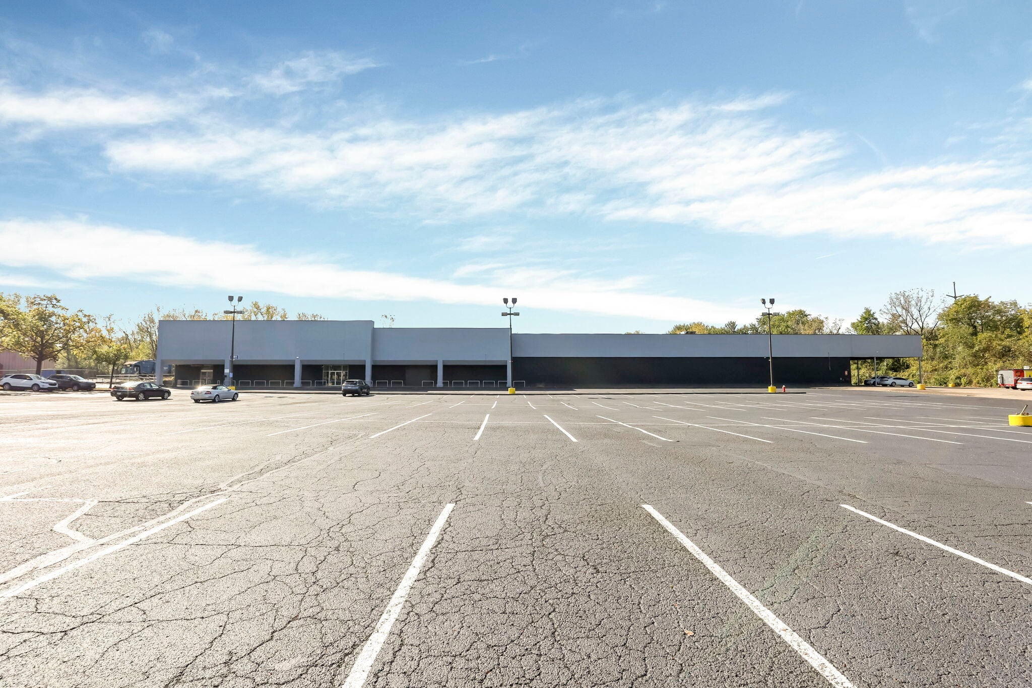 4001 Refugee Rd, Columbus, OH for sale Interior Photo- Image 1 of 8