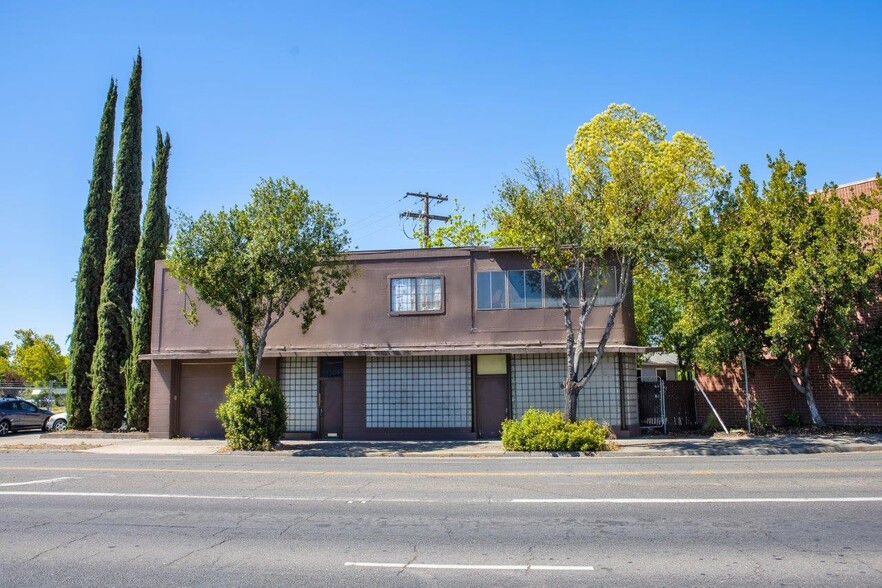 2030 Stockton Blvd, Sacramento, CA for sale - Building Photo - Image 1 of 1