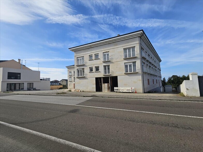 Retail in Barreiros for sale - Building Photo - Image 1 of 20