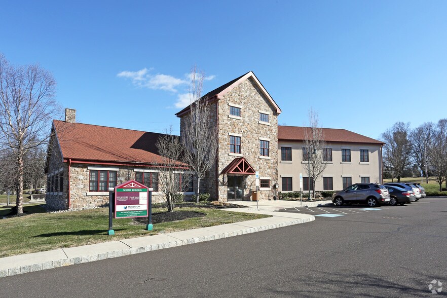 1600 N Bethlehem Pike, Lower Gwynedd, PA for sale - Primary Photo - Image 1 of 18