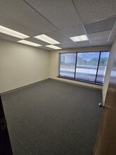 4015 Belt Line Rd, Addison, TX for lease Building Photo- Image 1 of 1