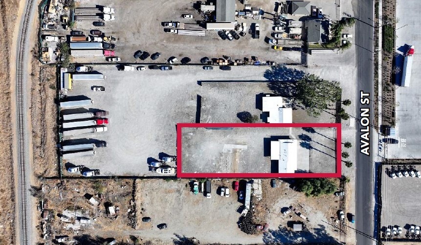 2685 Avalon St, Riverside, CA for lease - Building Photo - Image 2 of 2