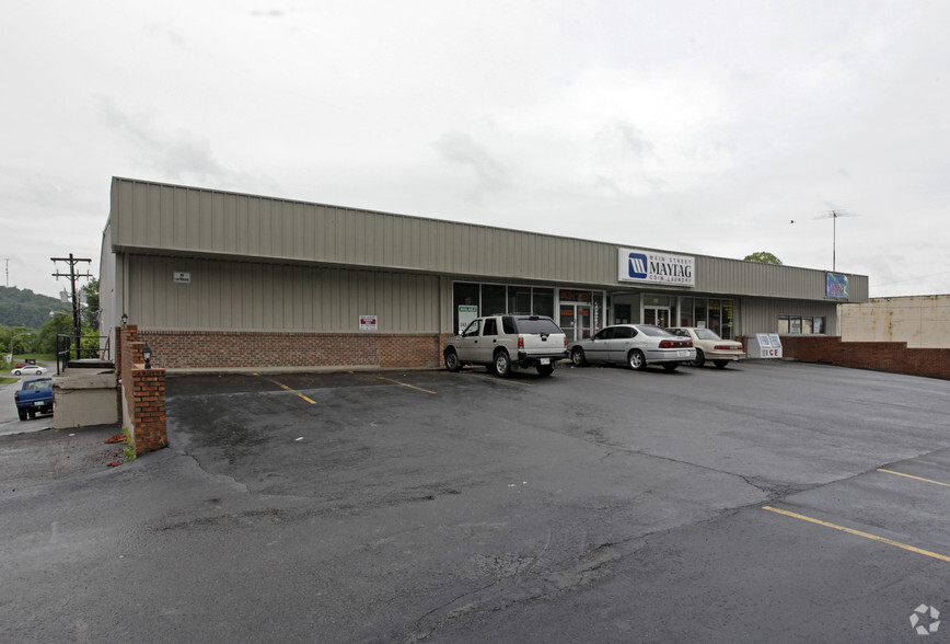 202 N Main St, Ashland City, TN for sale - Primary Photo - Image 1 of 1