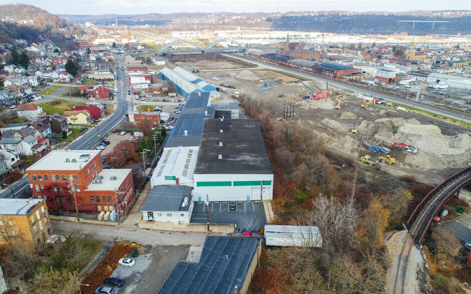 2 John St, McKees Rocks, PA 15136