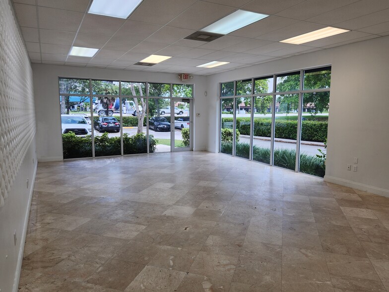 2400 W Sample Rd, Pompano Beach, FL for sale - Building Photo - Image 1 of 1