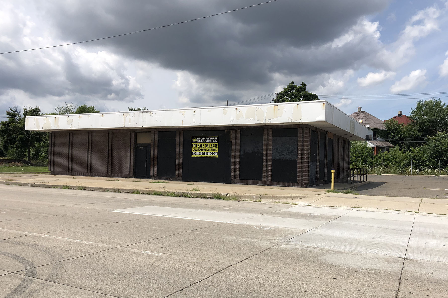 8121 Gratiot Ave, Detroit, Mi 48213 