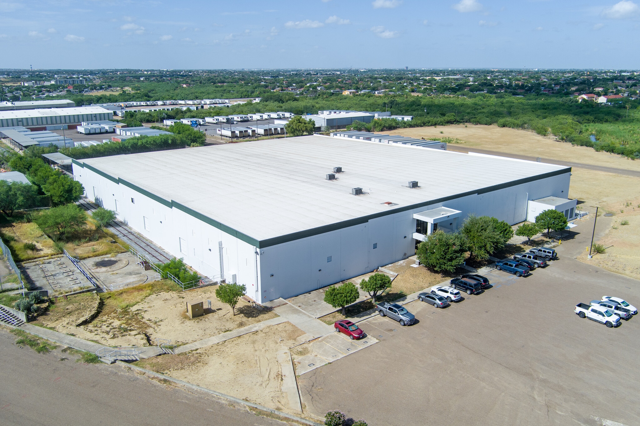 1820 Aguila Azteca, Laredo, TX for lease Building Photo- Image 1 of 23