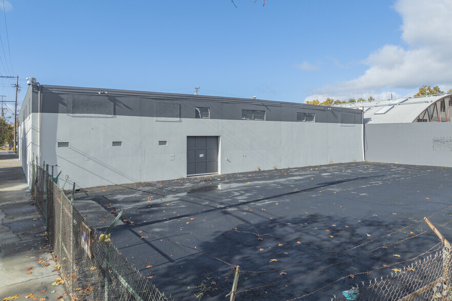 1680 14th St, Oakland, CA for lease - Building Photo - Image 3 of 11