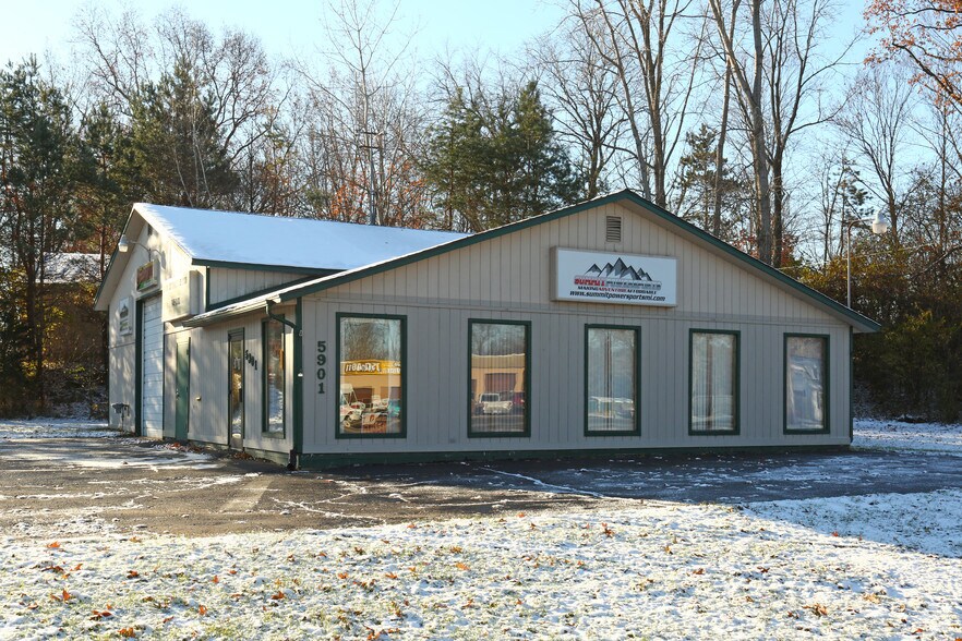 5901 Spring Arbor Rd, Jackson, MI for sale - Primary Photo - Image 1 of 1