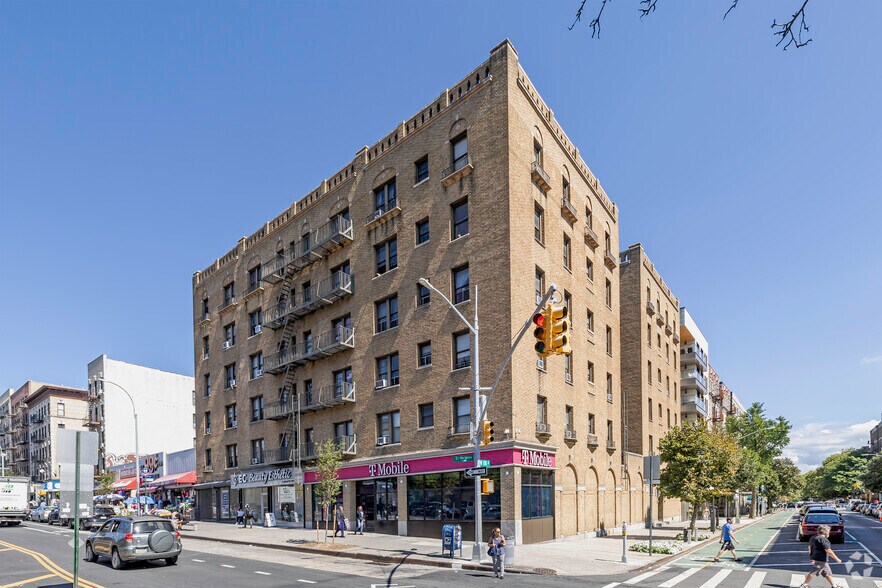 1200 Saint Nicholas Ave, New York, NY for sale - Primary Photo - Image 1 of 1
