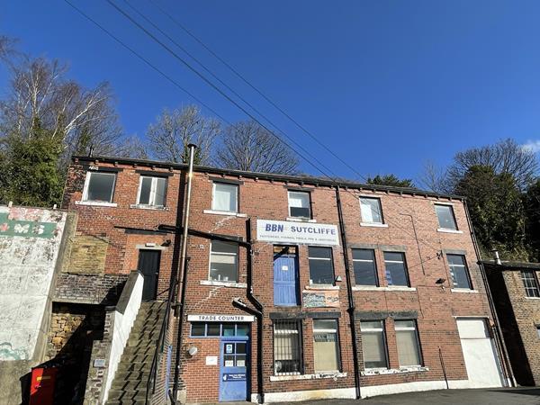 Lower Clifton St, Sowerby Bridge for lease - Primary Photo - Image 1 of 2