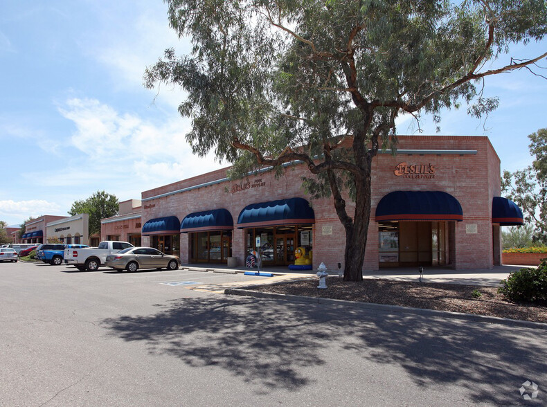 8800-9165 E Tanque Verde Rd, Tucson, AZ for lease - Building Photo - Image 3 of 12