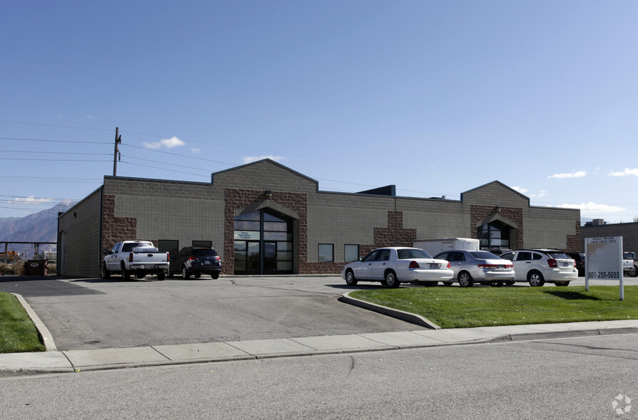 7041-7053 Commerce Dr, Midvale, UT for lease - Building Photo - Image 1 of 12