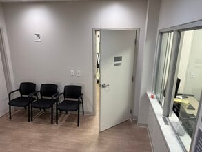 1650 Skylyn Dr, Spartanburg, SC for lease Interior Photo- Image 2 of 12