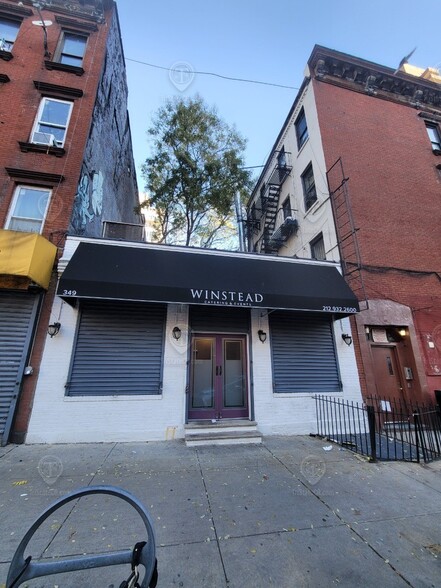 2121 1st Ave, New York, NY for lease - Building Photo - Image 2 of 7