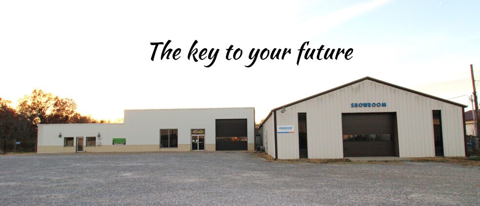 2501 S 10th St, Mount Vernon, IL for sale - Building Photo - Image 1 of 1