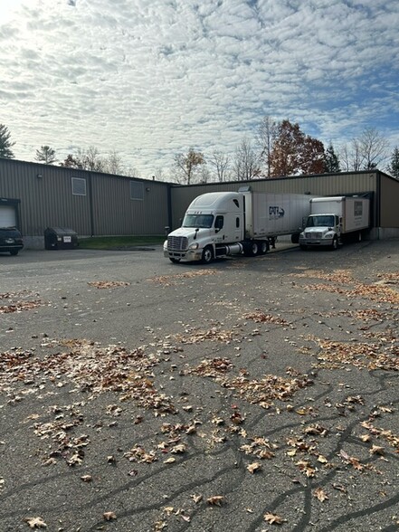 299 Industrial Ln, Torrington, CT for lease - Building Photo - Image 3 of 39