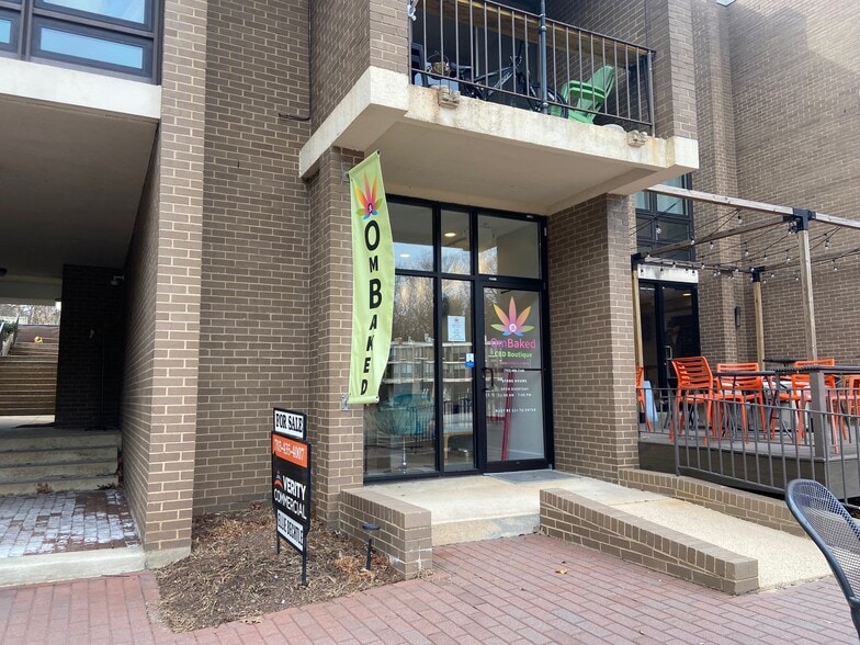 11404-11440 Washington Plz W, Reston, VA for lease - Building Photo - Image 2 of 9