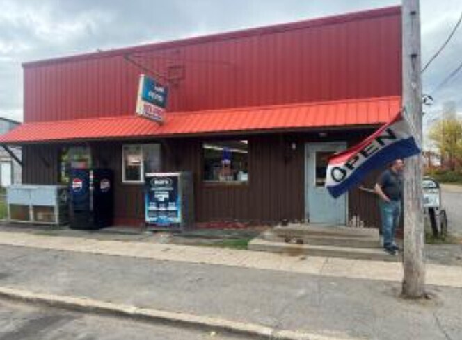 1975-1977 New York 11C, North Lawrence, NY for sale - Primary Photo - Image 1 of 1