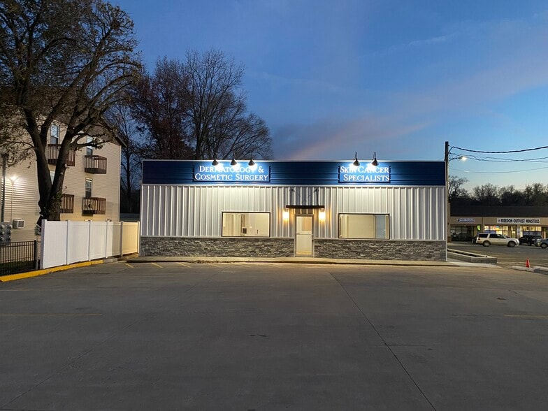 540 E Cherry St, Troy, MO for lease - Building Photo - Image 3 of 5