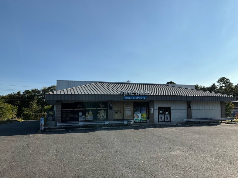 1380 Ocean Ave, Lakewood, NJ for lease - Building Photo - Image 3 of 6