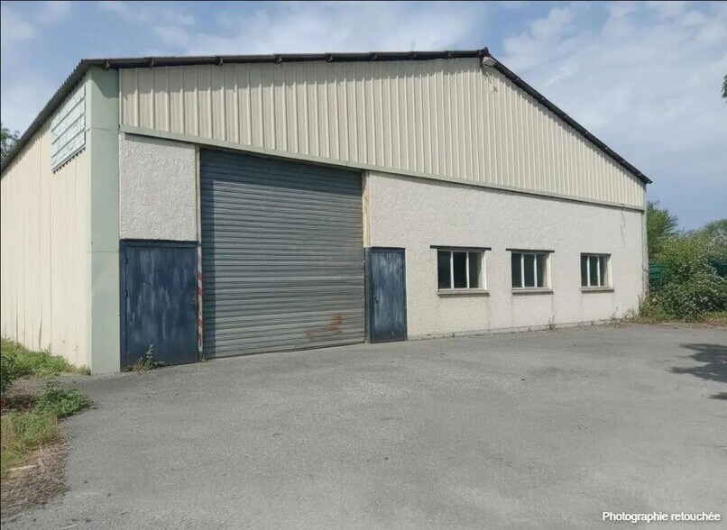Industrial in Lescar for sale - Building Photo - Image 2 of 3