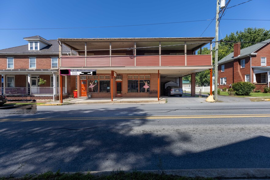 232 N Main St, Mercersburg, PA for sale - Building Photo - Image 1 of 57