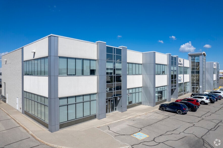 10 Roybridge Gate, Vaughan, ON for sale - Primary Photo - Image 1 of 1