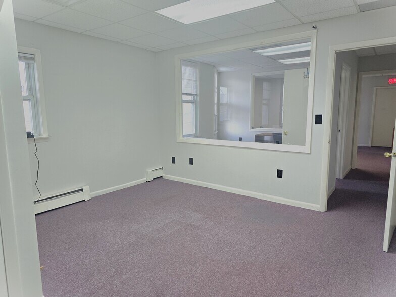 811 Clifton Ave, Clifton, NJ for lease - Interior Photo - Image 3 of 8