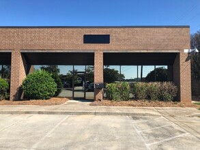 3702 Alliance Dr, Greensboro, NC for lease Building Photo- Image 2 of 11