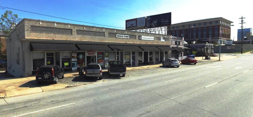 708-720 W Market St, Greensboro, NC for lease - Building Photo - Image 2 of 4