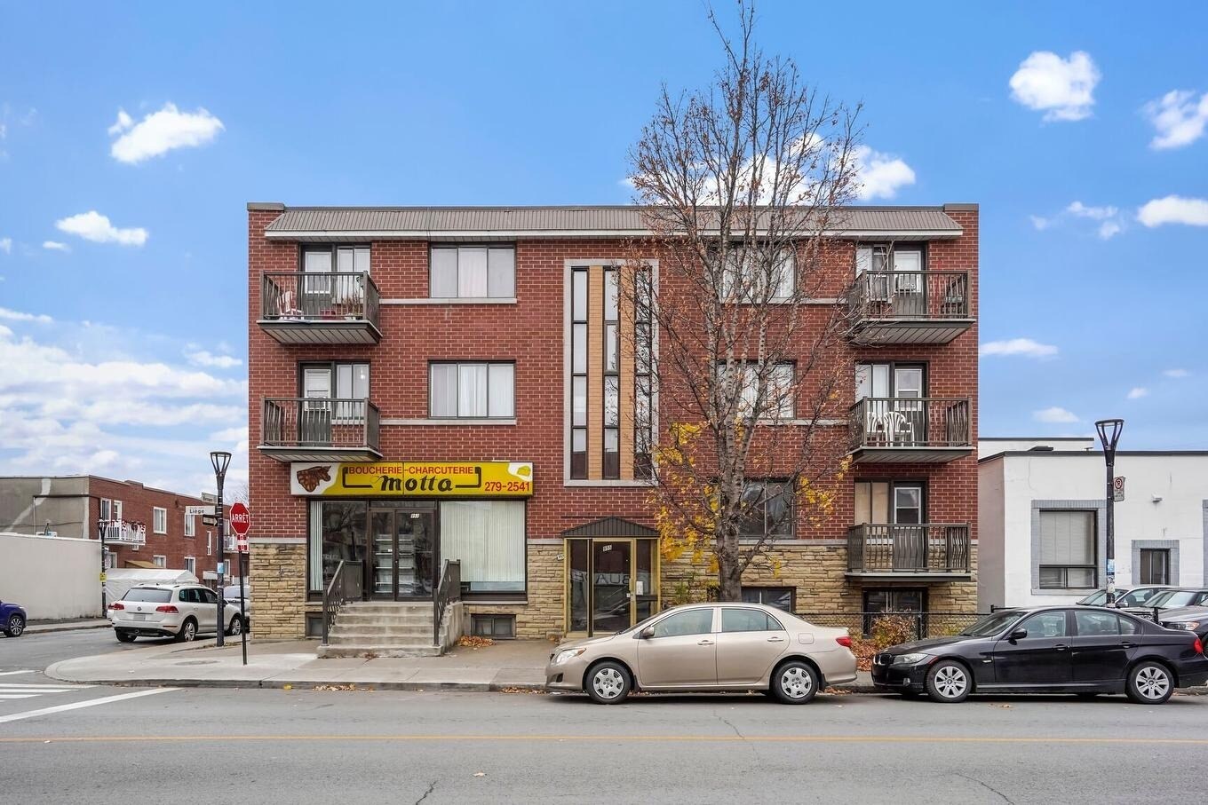955-957 Rue De Liège O, Montréal, QC for sale Primary Photo- Image 1 of 1