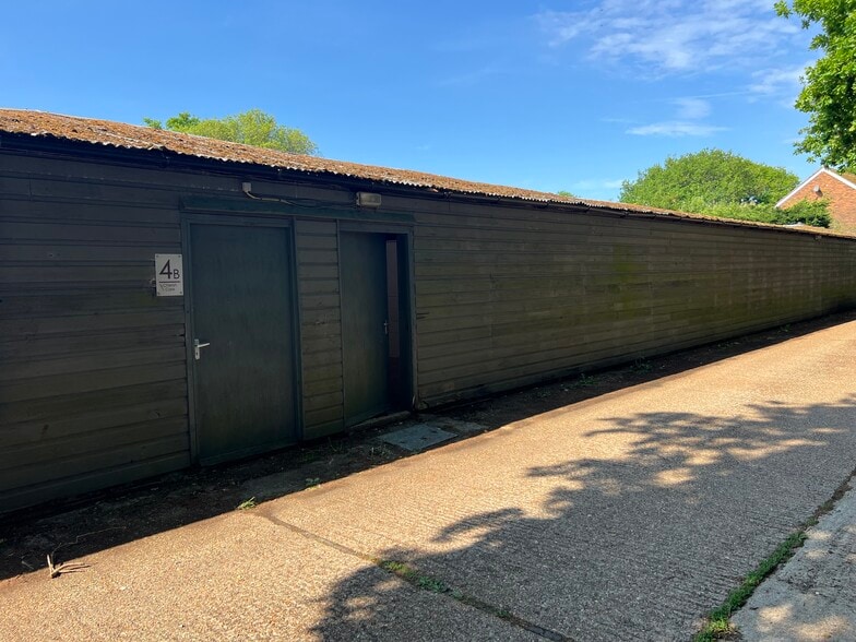 Henfield Rd, Hassocks for sale - Building Photo - Image 1 of 1