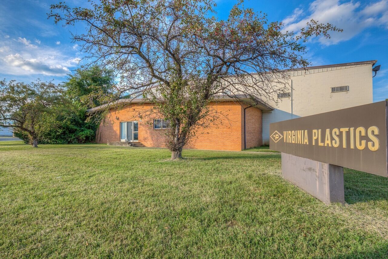 3453 Aerial Way Dr SW, Roanoke, VA for sale Building Photo- Image 1 of 1