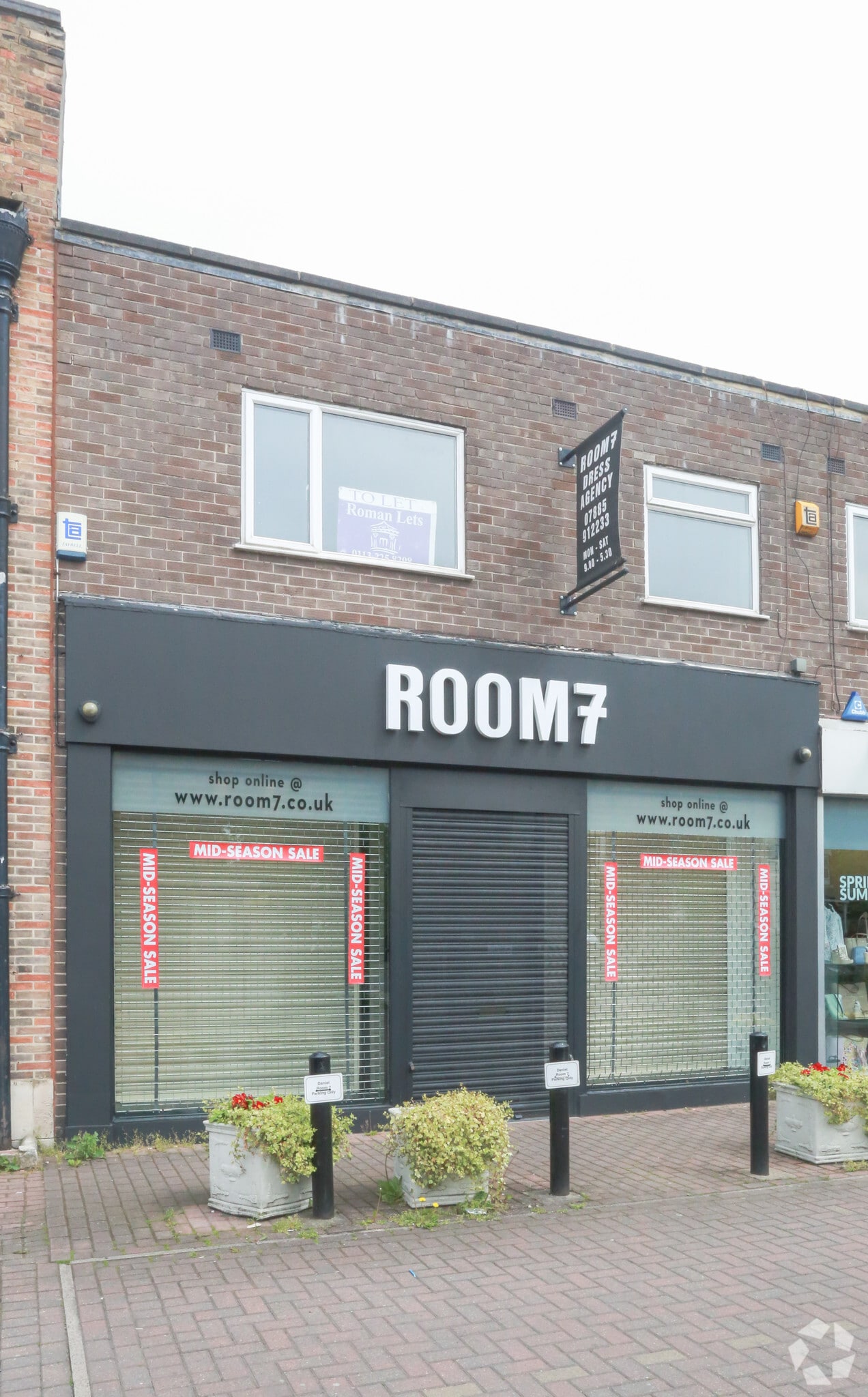 64 Street Ln, Leeds for sale Primary Photo- Image 1 of 1