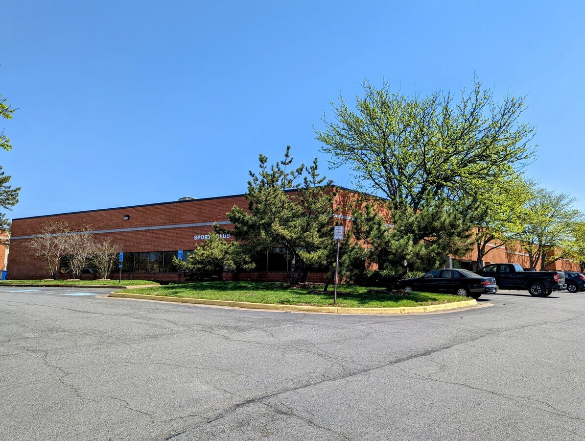 4429 Brookfield Corporate Dr, Chantilly, VA 20151