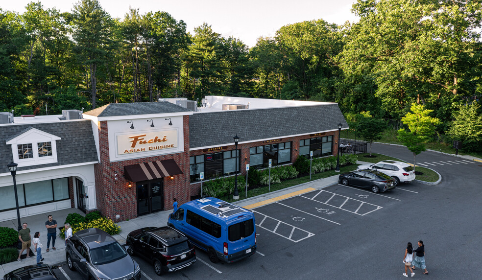 345-355 Littleton Rd, Westford, MA for lease - Building Photo - Image 1 of 8