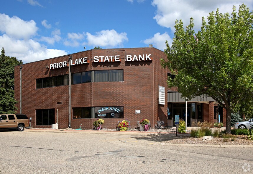 16677 Duluth Ave, Prior Lake, MN 55372