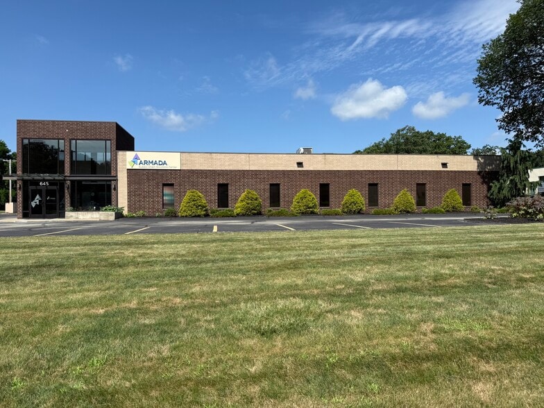 645 Alpha Dr, Pittsburgh, PA for sale - Building Photo - Image 2 of 6