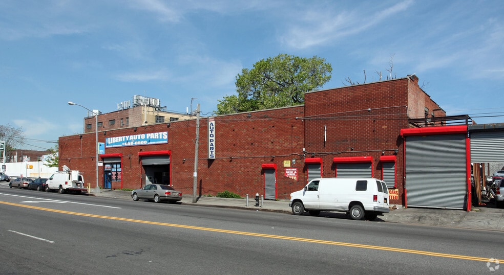 150-05 Liberty Ave, Jamaica, NY for sale - Building Photo - Image 2 of 2