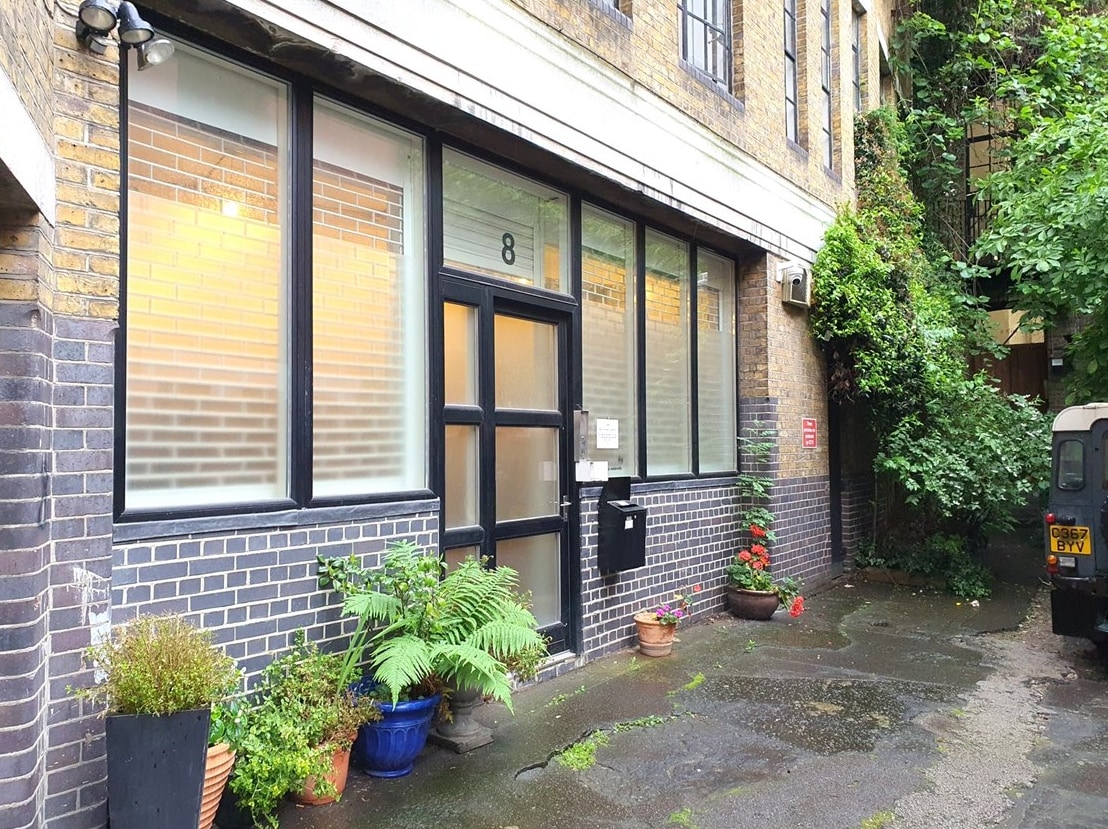 8 Vine Yard, London for lease Building Photo- Image 1 of 6