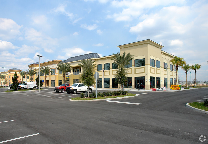 9161 Narcoossee Rd, Orlando, FL for lease - Primary Photo - Image 1 of 3