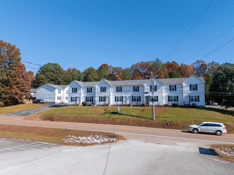 Lexington Multifamily Portfolio portfolio of 2 properties for sale on LoopNet.com - Building Photo - Image 2 of 34