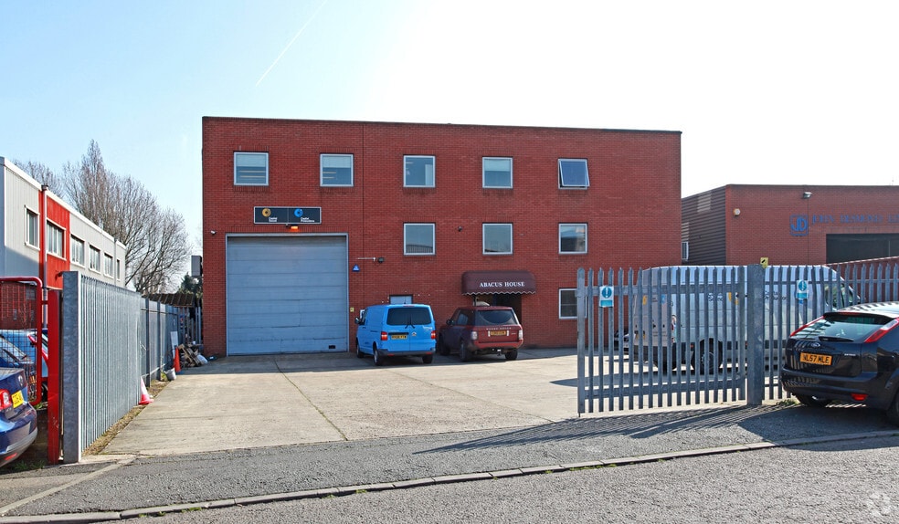 60 Weir Rd, London for sale - Primary Photo - Image 1 of 1