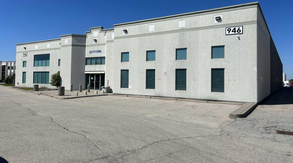 946 Edgeley Blvd, Vaughan, ON for sale - Building Photo - Image 1 of 10