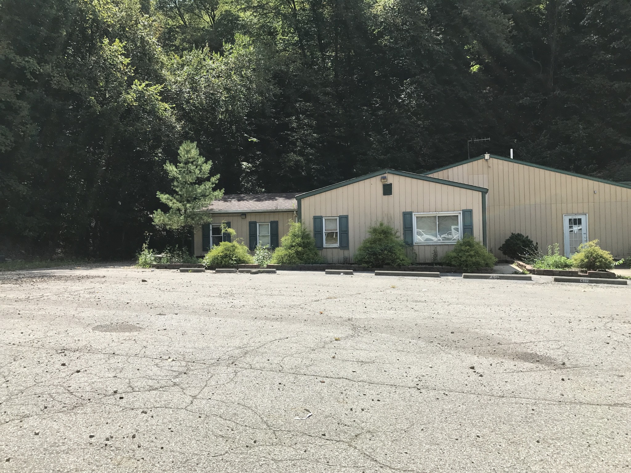 1300 Cove Rd, Weirton, WV 26062 | LoopNet