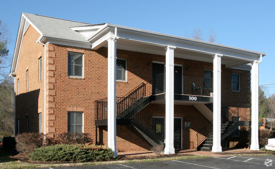 1910 Sedwick Rd, Durham, NC for lease - Building Photo - Image 3 of 4