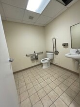 100 Corporate Dr, Trumbull, CT for lease Interior Photo- Image 2 of 17